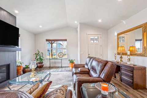 Tiny photo for 650 NE Union Loop, Prineville, OR 97754 (MLS # 220217802)