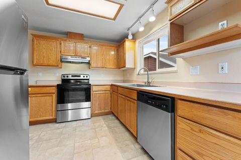 Tiny photo for 185 Independence Drive, Grants Pass, OR 97527 (MLS # 220212156)