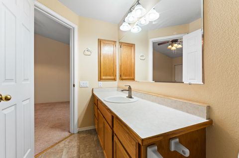 Tiny photo for 185 Independence Drive, Grants Pass, OR 97527 (MLS # 220212156)