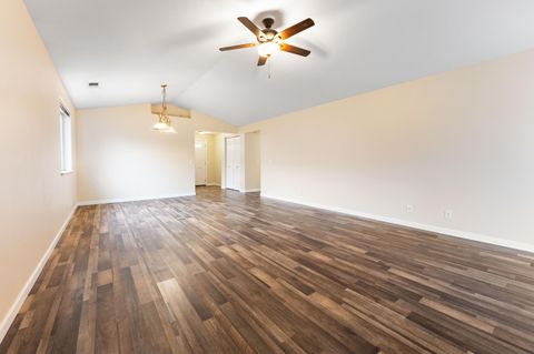 Tiny photo for 185 Independence Drive, Grants Pass, OR 97527 (MLS # 220212156)