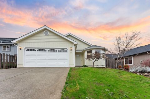Tiny photo for 185 Independence Drive, Grants Pass, OR 97527 (MLS # 220212156)