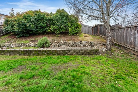 Tiny photo for 185 Independence Drive, Grants Pass, OR 97527 (MLS # 220212156)