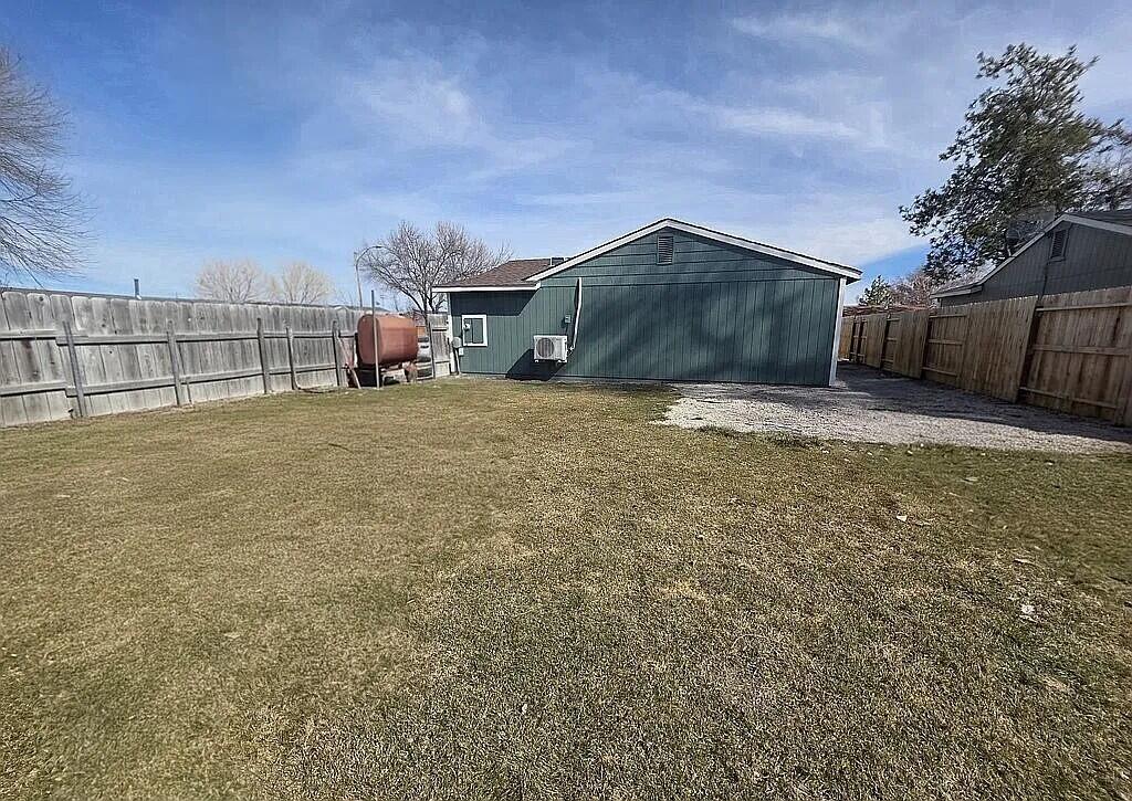 102 Ridgeview Street