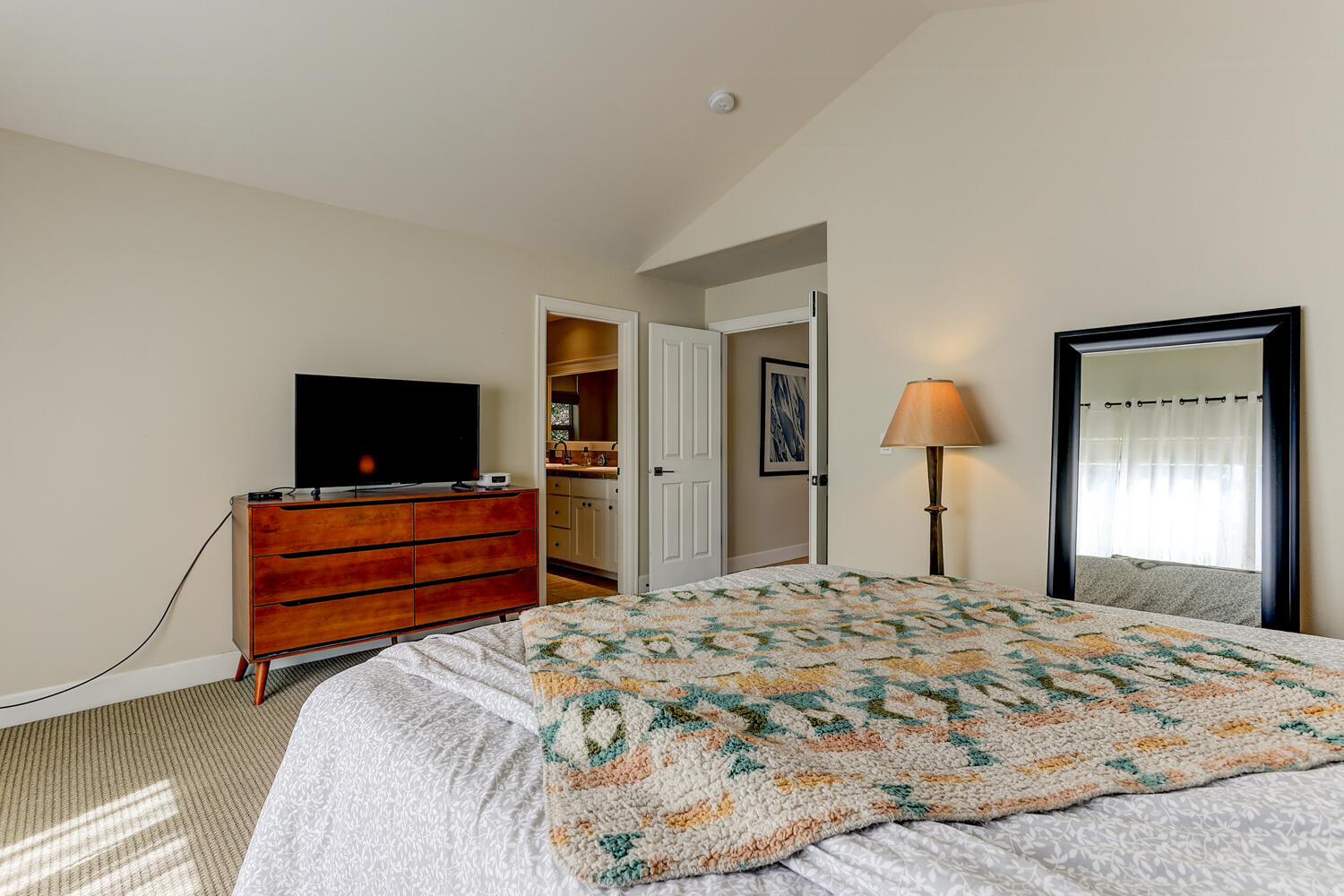 Hollygrape - Residential