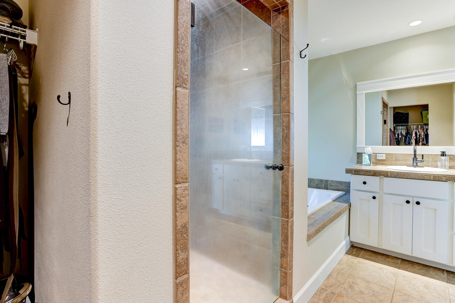 Hollygrape - Residential