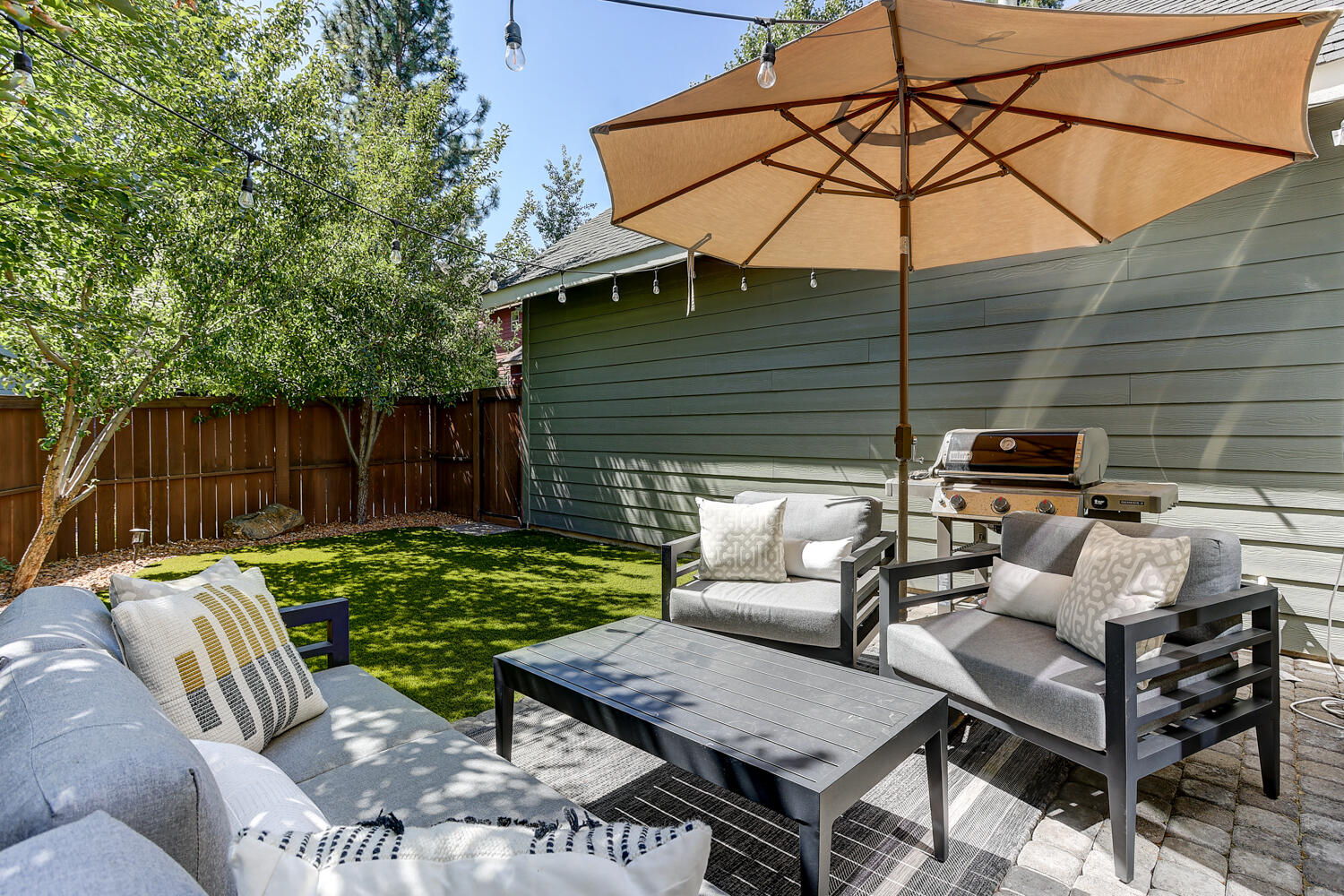 Hollygrape - Residential