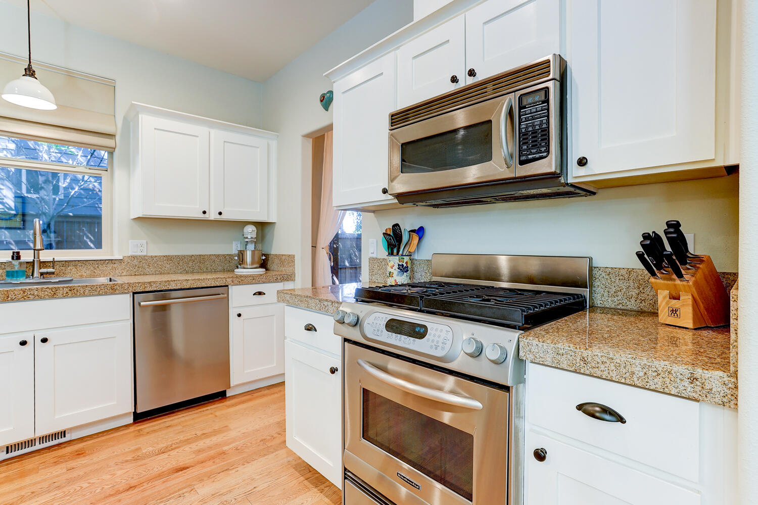 Hollygrape - Residential