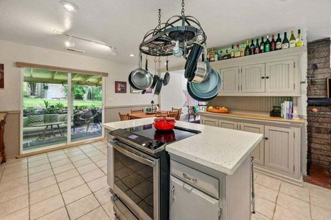 Tiny photo for 4955 Sterling Creek Road, Jacksonville, OR 97530 (MLS # 220214356)