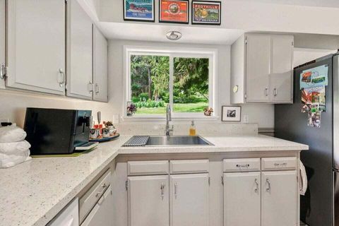 Tiny photo for 4955 Sterling Creek Road, Jacksonville, OR 97530 (MLS # 220214356)