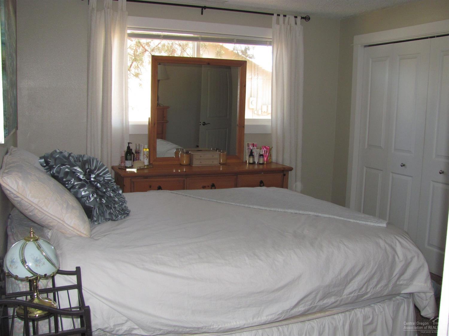 Meadowbrook Estate - Residential