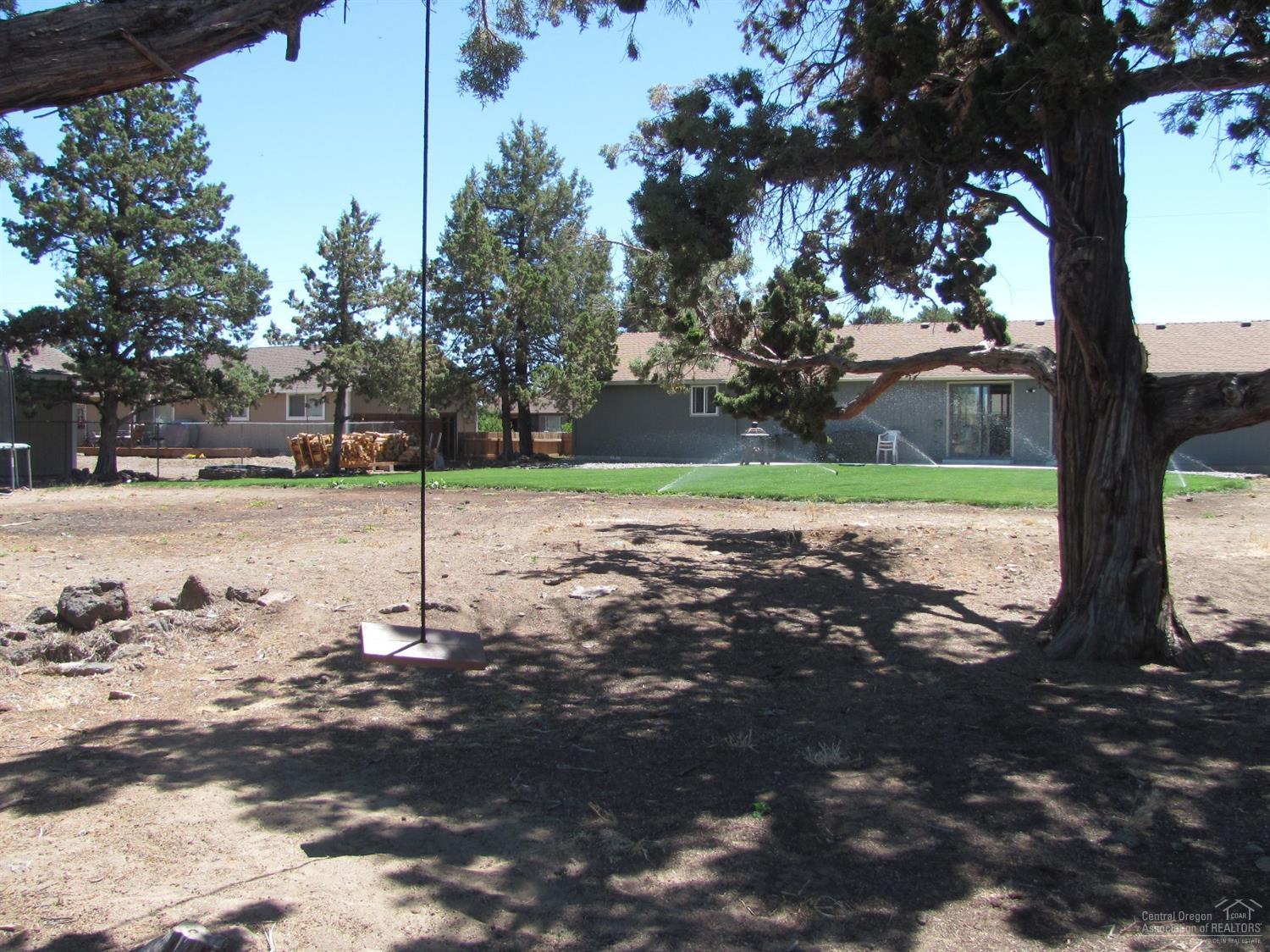 Meadowbrook Estate - Residential