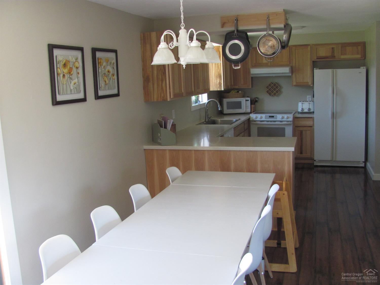 Meadowbrook Estate - Residential