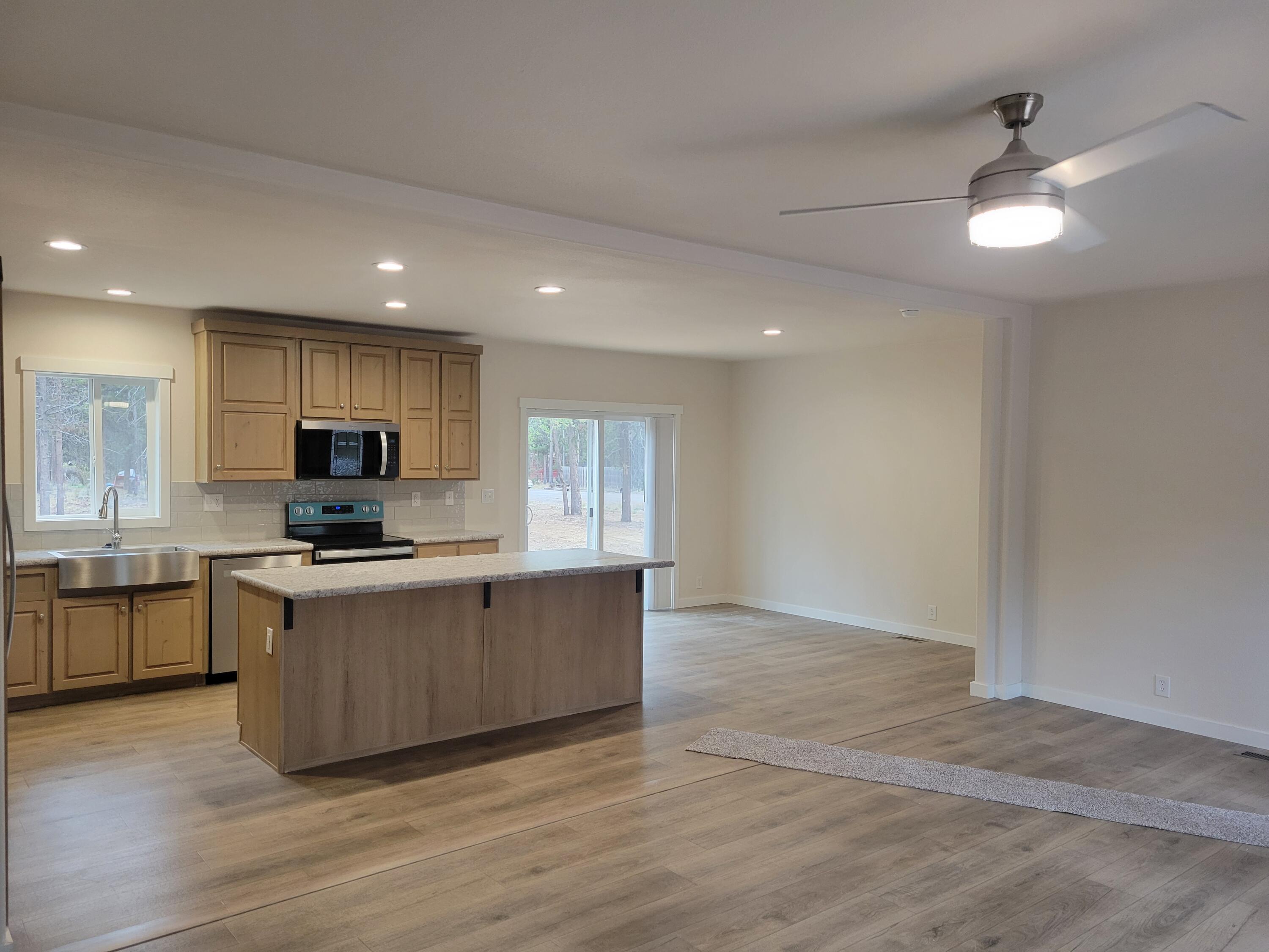 Los Pinos - Residential