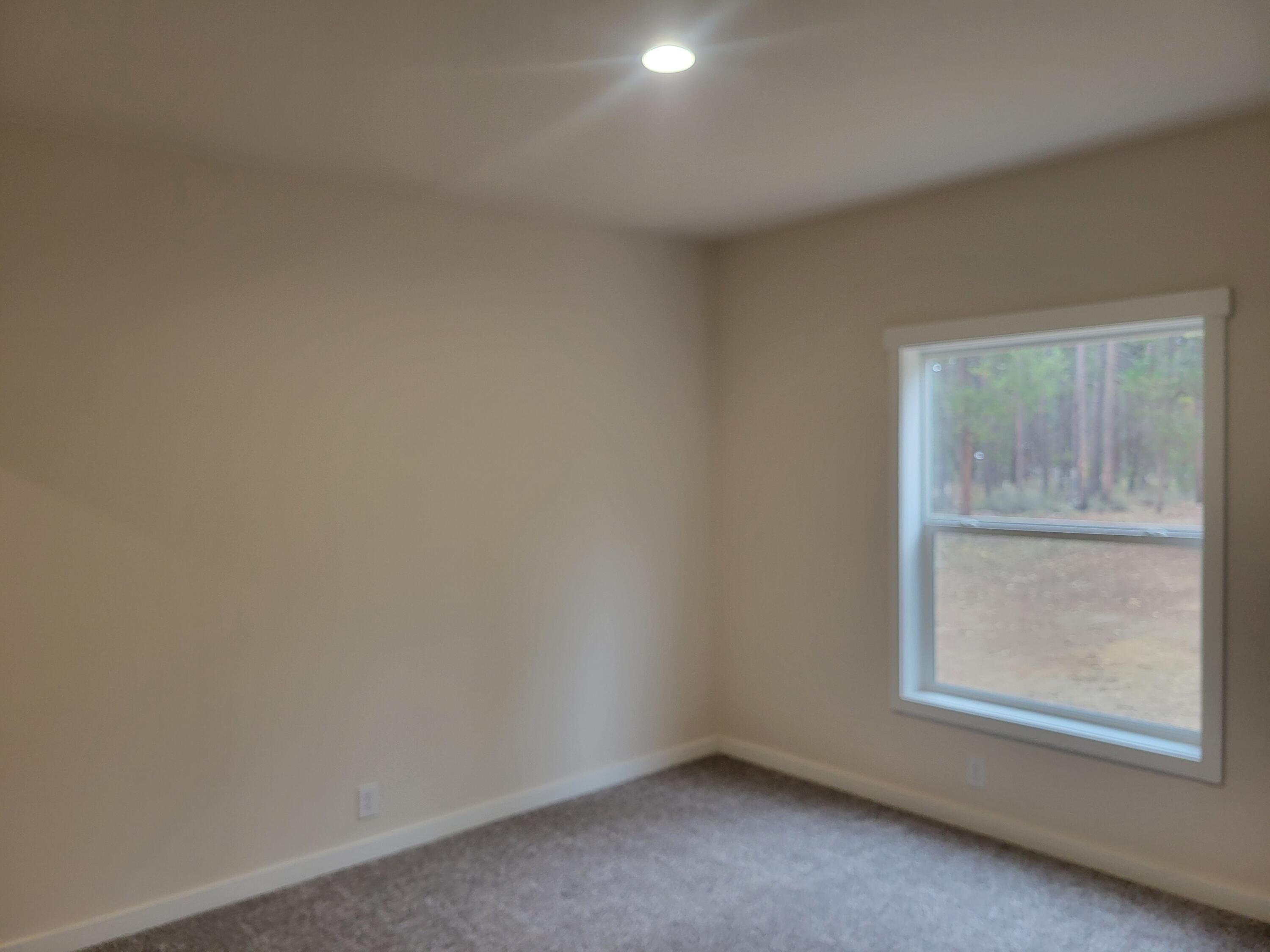 Los Pinos - Residential