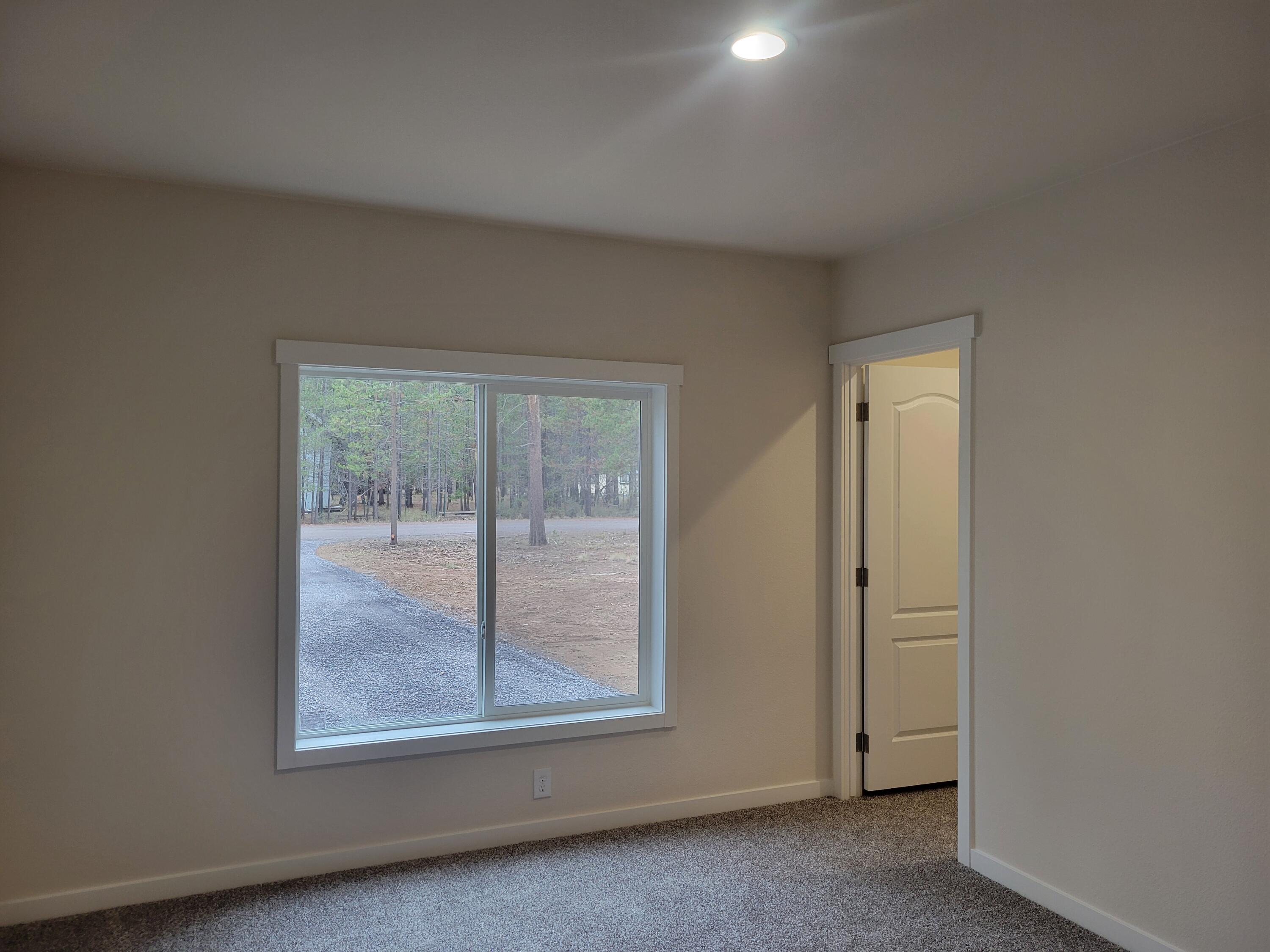 Los Pinos - Residential