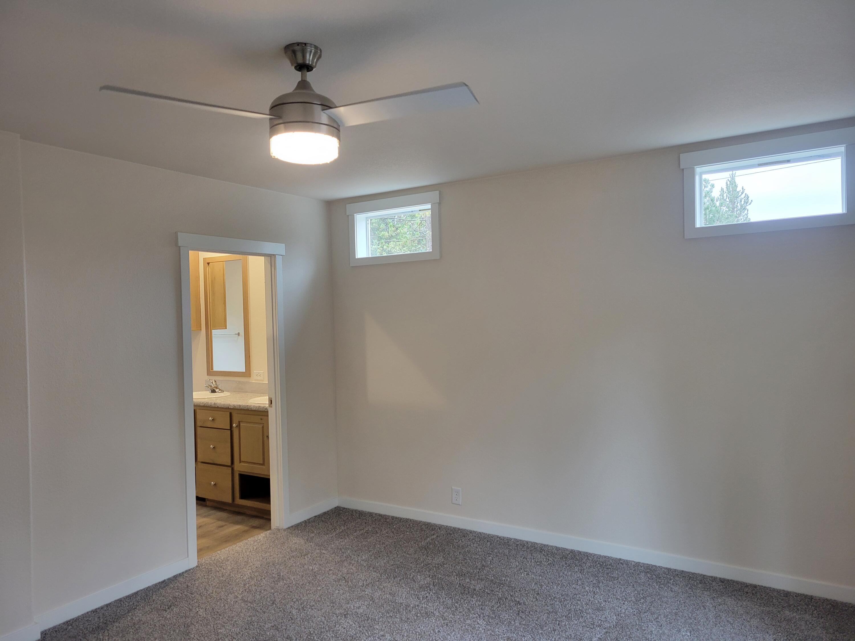 Los Pinos - Residential