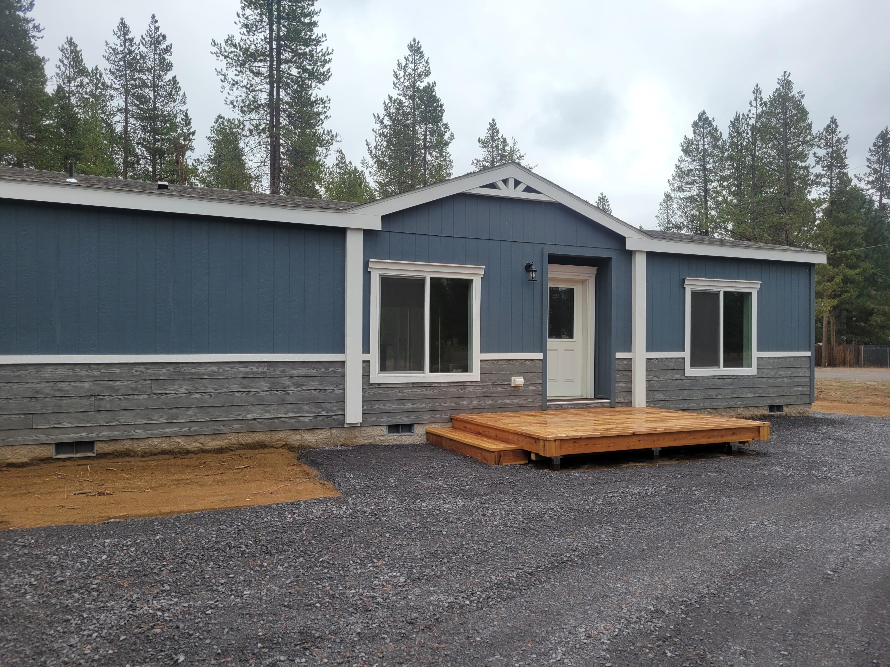 Los Pinos - Residential