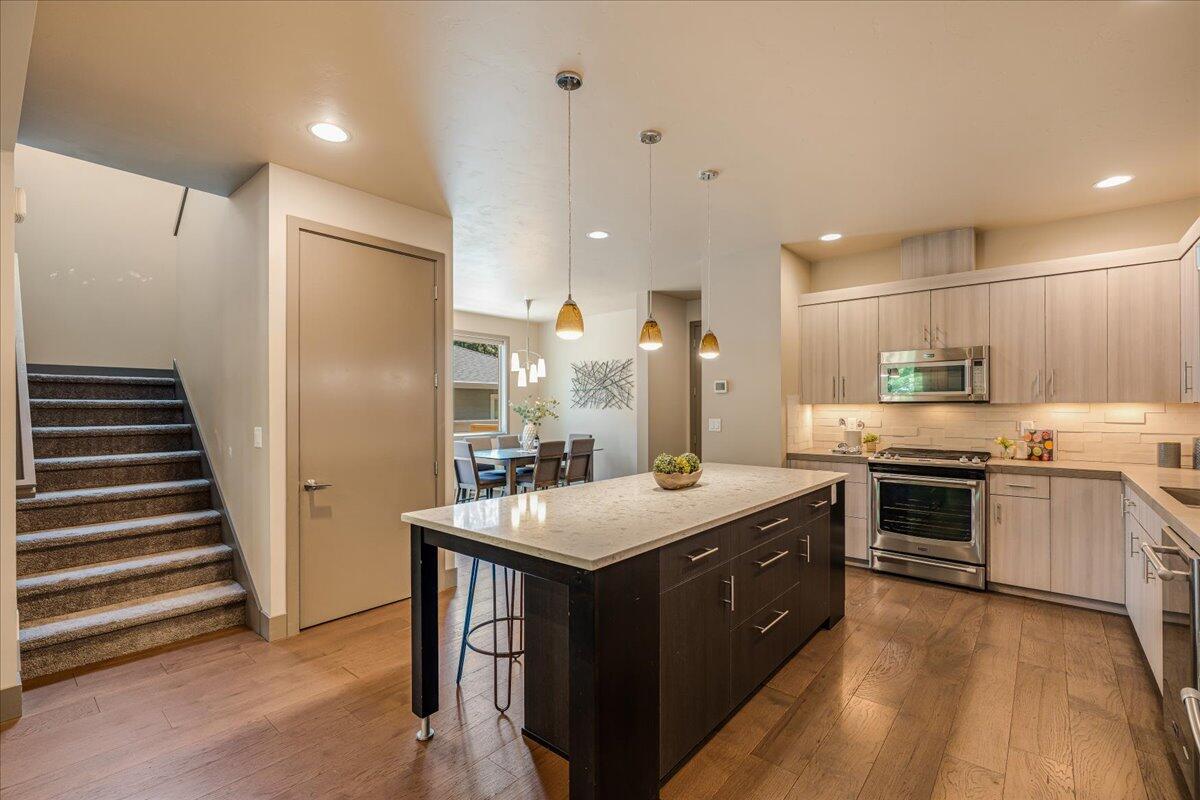 Newport Heights - Residential