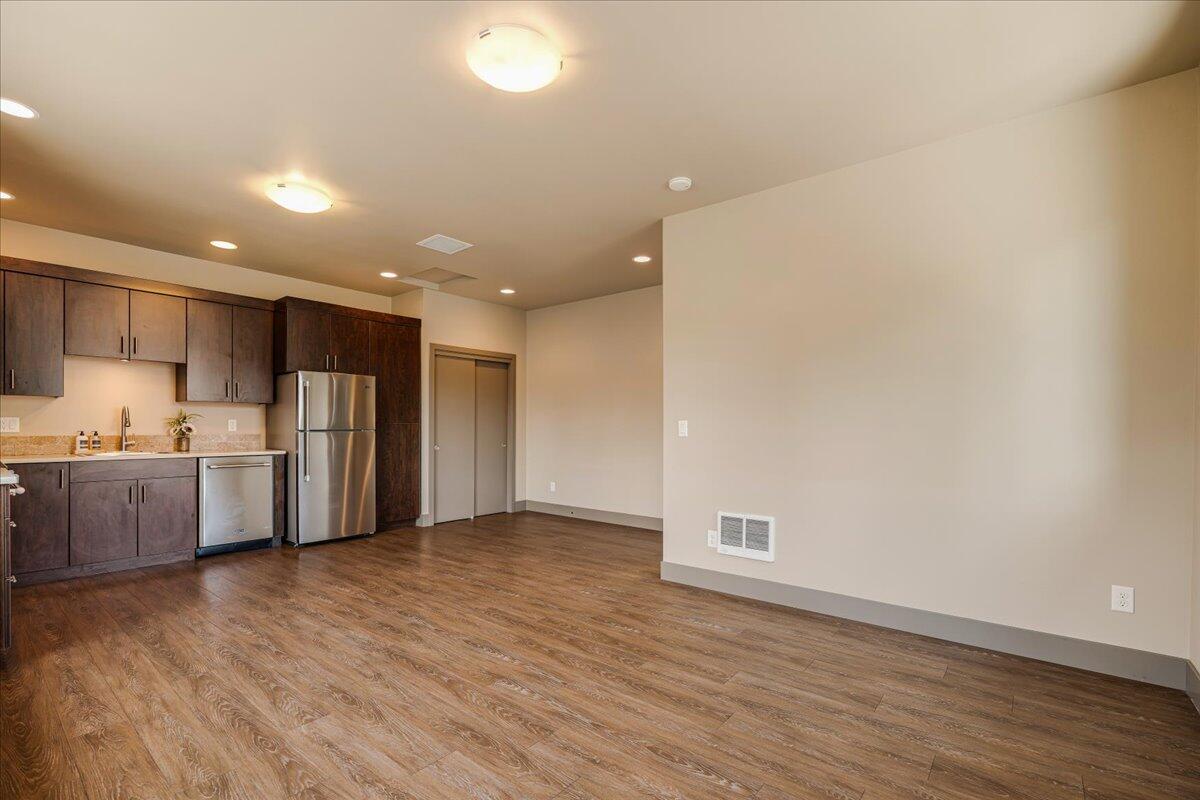 Newport Heights - Residential