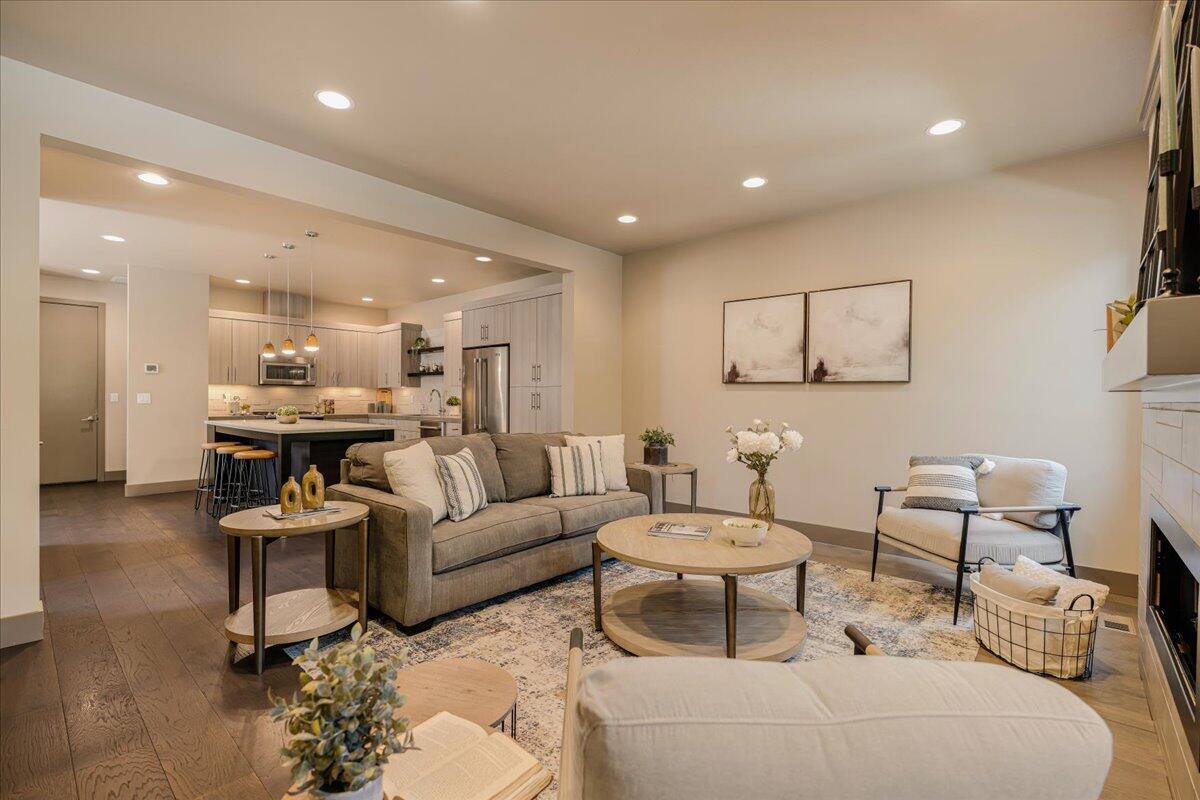 Newport Heights - Residential