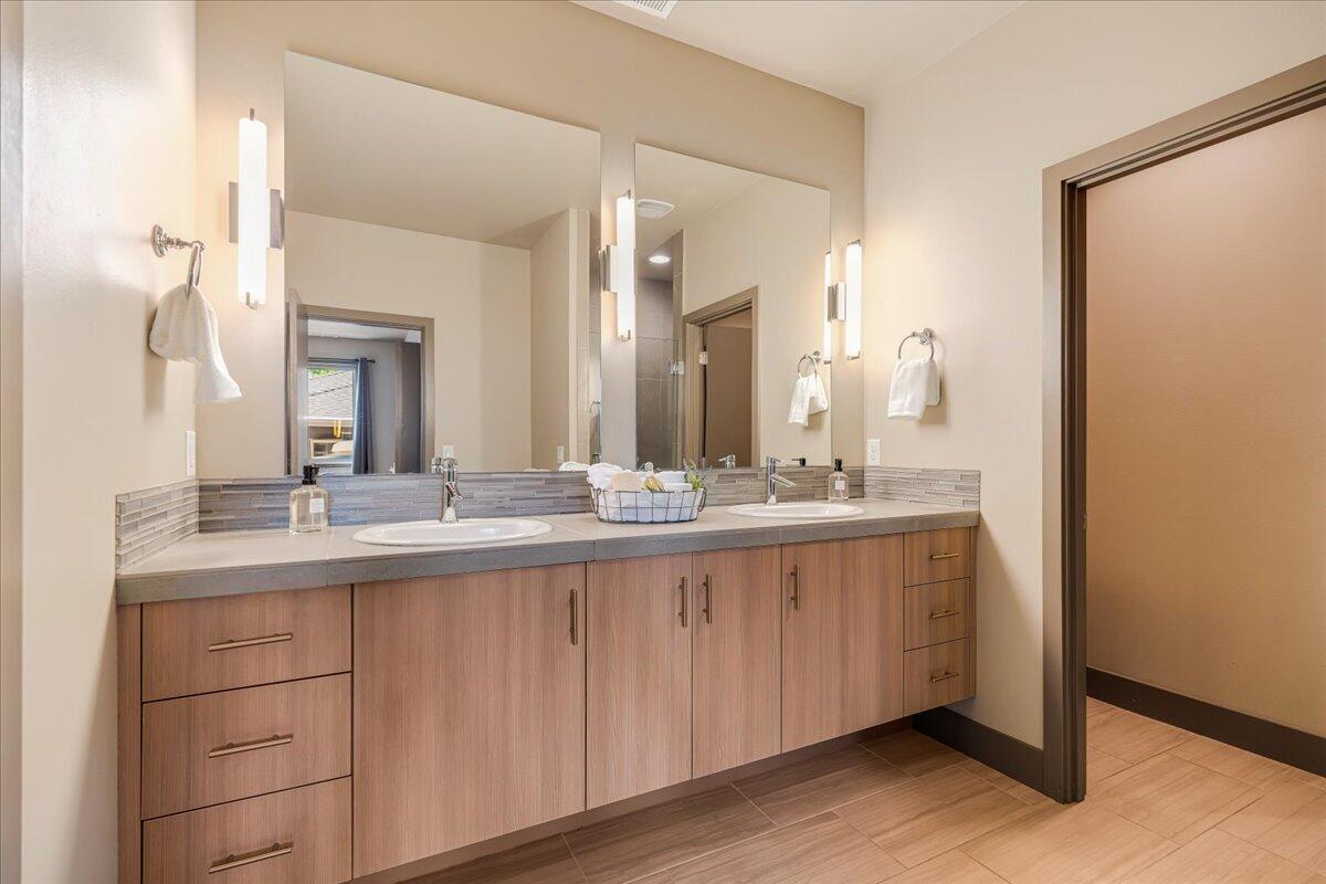 Newport Heights - Residential