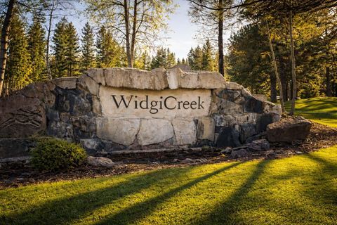 Tiny photo for 60786 Currant Way, Bend, OR 97702 (MLS # 220215352)