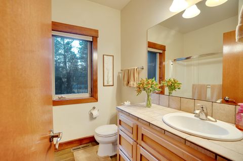 Tiny photo for 60786 Currant Way, Bend, OR 97702 (MLS # 220215352)