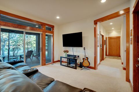 Tiny photo for 60786 Currant Way, Bend, OR 97702 (MLS # 220215352)