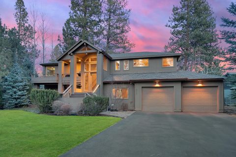 Tiny photo for 60786 Currant Way, Bend, OR 97702 (MLS # 220215352)