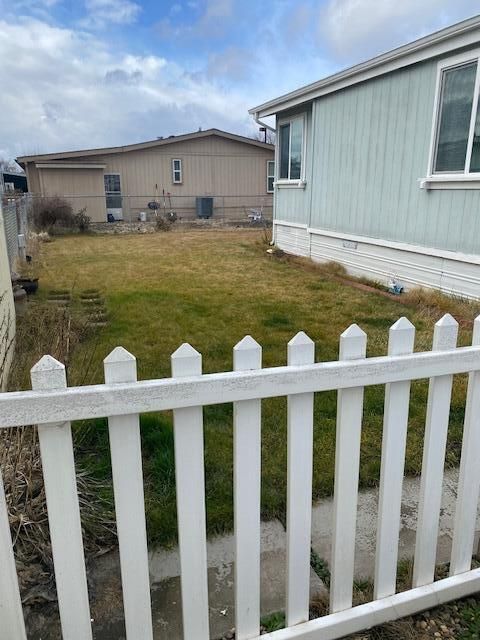 Tiny photo for 4200 Summers Lane #UNIT 23, Klamath Falls, OR 97603 (MLS # 220214384)