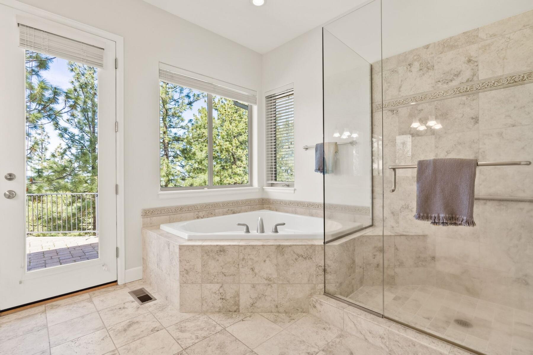 Awbrey Butte - Residential