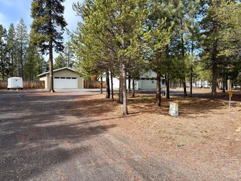 Tiny photo for 52495 Lost Ponderosa Road, La Pine, OR 97739 (MLS # 220216547)