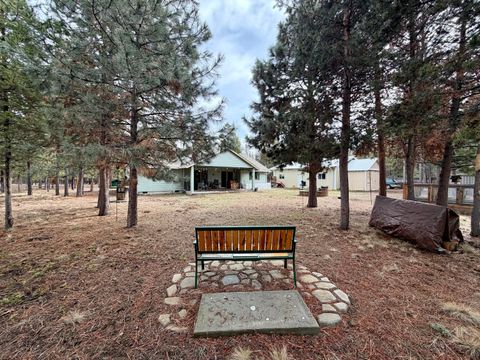 Tiny photo for 52495 Lost Ponderosa Road, La Pine, OR 97739 (MLS # 220216547)