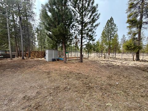 Tiny photo for 52495 Lost Ponderosa Road, La Pine, OR 97739 (MLS # 220216547)