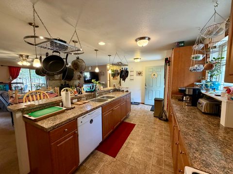 Tiny photo for 52495 Lost Ponderosa Road, La Pine, OR 97739 (MLS # 220216547)