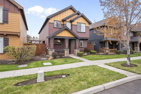 Tiny photo for 20483 Brentwood Avenue, Bend, OR 97702 (MLS # 220219886)
