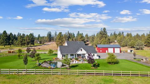 Photo of 17150 Emerald Valley Road, Sisters, OR 97759 (MLS # 220221298)