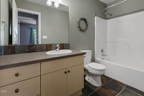Tiny photo for 21370 NE Pecoraro Loop, Bend, OR 97701 (MLS # 220223216)