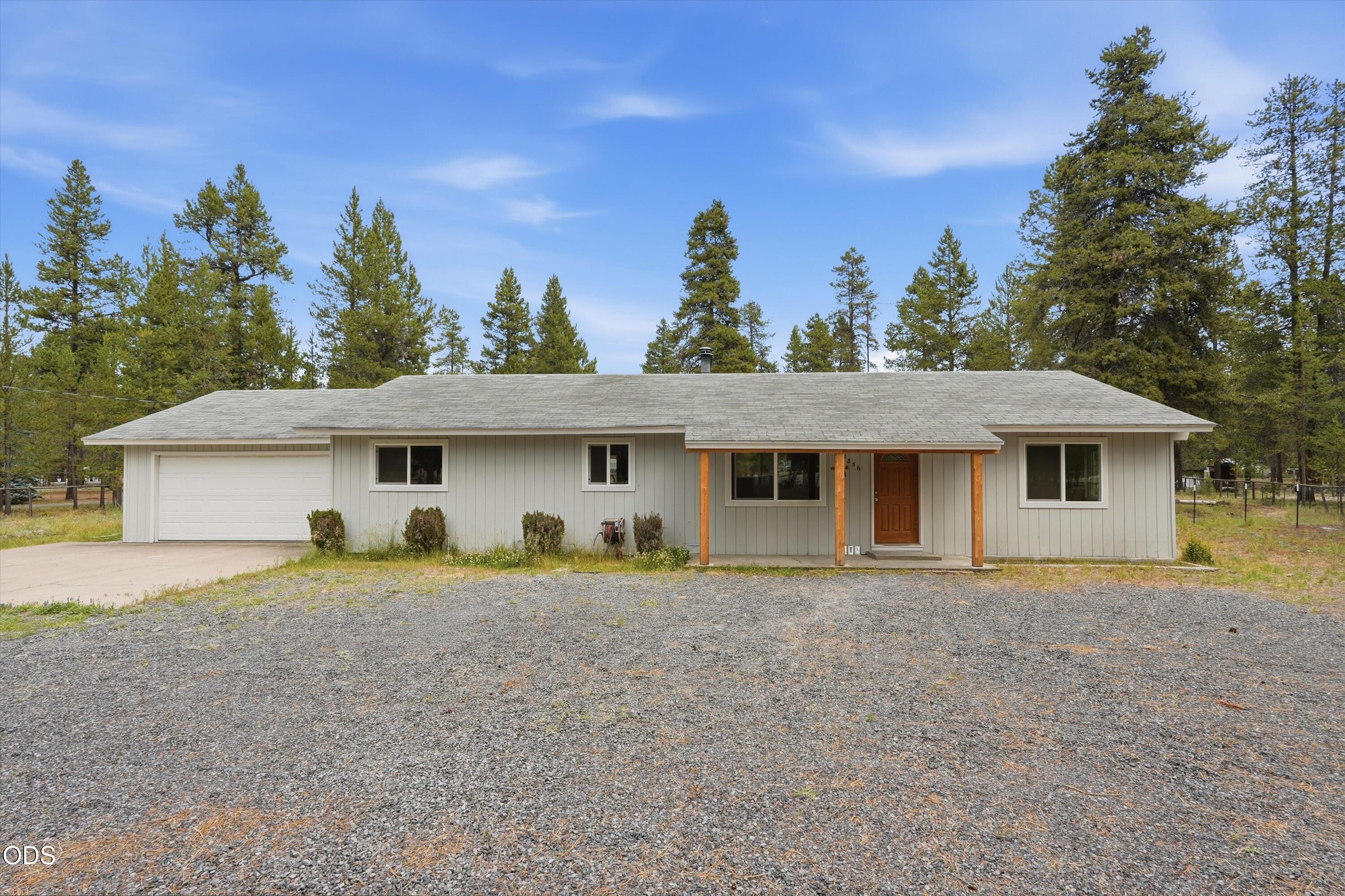 Photo 1 of 29 — 52856 Meadow Lane, La Pine, OR 97739