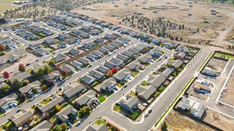 302 SE Leisek Way Madras OR 97741