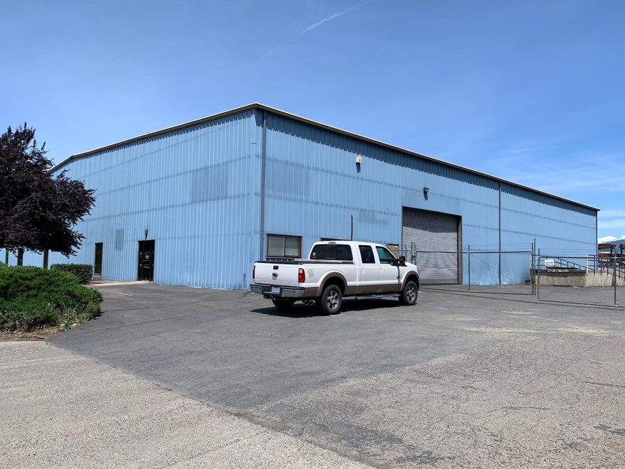 A 20,020sf industrial/distribution warehouse located in West Medford in the North Medford Light Industrial Subdivision.  1.21 acres fenced and paved.  Loading ramp and 4 large grade-level roll up doors, including one powered door.  Approximately 2,700sf of office space in the front-end.  High ceilings (~21' at eves and ~26'8'' at center) and newly installed energy efficient LED lighting throughout the building.  Fully sprinkled.