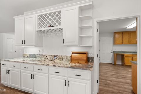 Tiny photo for 1281 N Pinnon Road, Grants Pass, OR 97526 (MLS # 220223719)