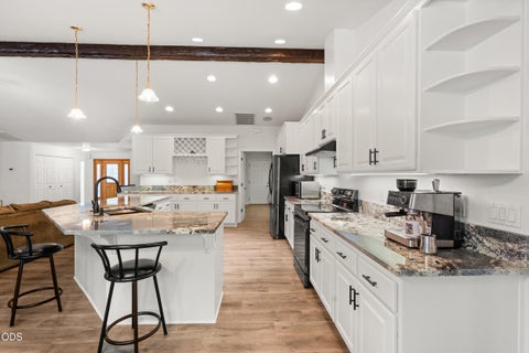 Tiny photo for 1281 N Pinnon Road, Grants Pass, OR 97526 (MLS # 220223719)