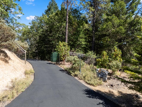 Tiny photo for 1281 N Pinnon Road, Grants Pass, OR 97526 (MLS # 220223719)