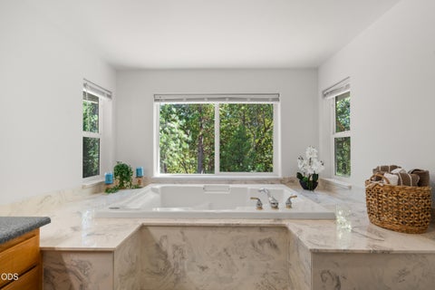 Tiny photo for 1281 N Pinnon Road, Grants Pass, OR 97526 (MLS # 220223719)