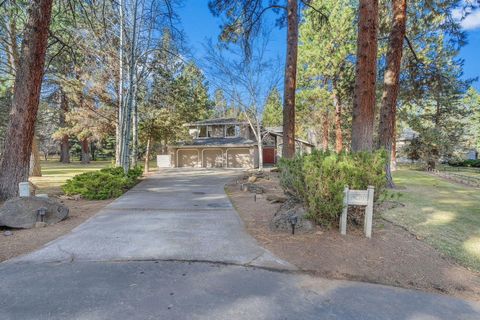 Tiny photo for 20430 Snowmass Court, Bend, OR 97702 (MLS # 220212363)
