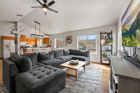 Tiny photo for 1950 SW Betty Lane, Grants Pass, OR 97526 (MLS # 220211236)