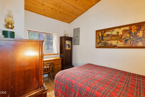 Tiny photo for 35055 Redwood Highway, OBrien, OR 97534 (MLS # 220222954)