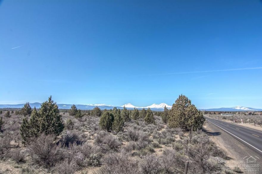 Spectacular Cascade Mountain Views in a central location. Both National Forest and BLM located in the area for walking the dog, riding horses or bikes. The property is located 7 miles for Sisters and about 14 miles from Bend. Great place to build that new home and enjoy the Central Oregon lifestyle.