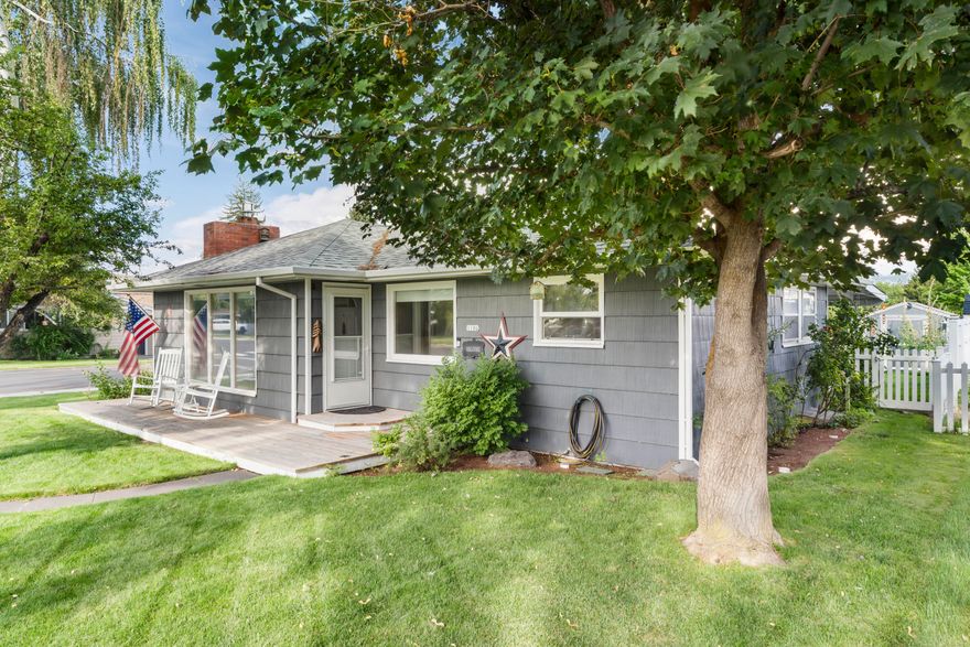 Charming and move-in ready, this 3-bedroom, 2-bathroom home offers 1,224 sq ft of thoughtfully updated living space. Nestled on a corner lot, the property showcases mature trees and meticulously maintained landscaping that add both privacy and curb appeal. Close proximity to nearby parks, schools, restaurants, and shopping. An attached garage provides additional convenience, while recent upgrades include a new A/C unit, new furnace, new carpets in the primary bedroom, and updated paint. Inside, you'll find timeless hardwood floors, elegant granite countertops, and an upgraded bathroom vanity.
Located in Redmond's desirable R-5 Zoning, this property offers incredible versatility—whether you're looking to establish a short-term rental, develop a multi-family complex with less restrictions, or settle into a comfortable home of your own. With its combination of thoughtful improvements, attractive setting, and zoning flexibility, this is a rare opportunity you won't want to miss!